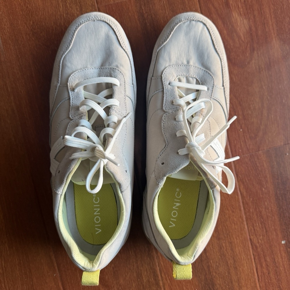 Vionic Mens Walk Slim Glide Sneaker - Size 13 Light Beige NEW w/out Box - Picture 2 of 12